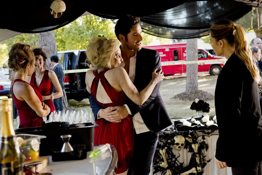 Fotoğraf Tom Ellis, Lauren German