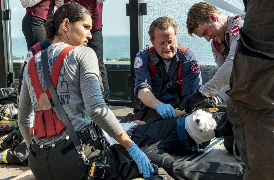 Fotoğraf Jesse Spencer, Christian Stolte, Miranda Rae Mayo