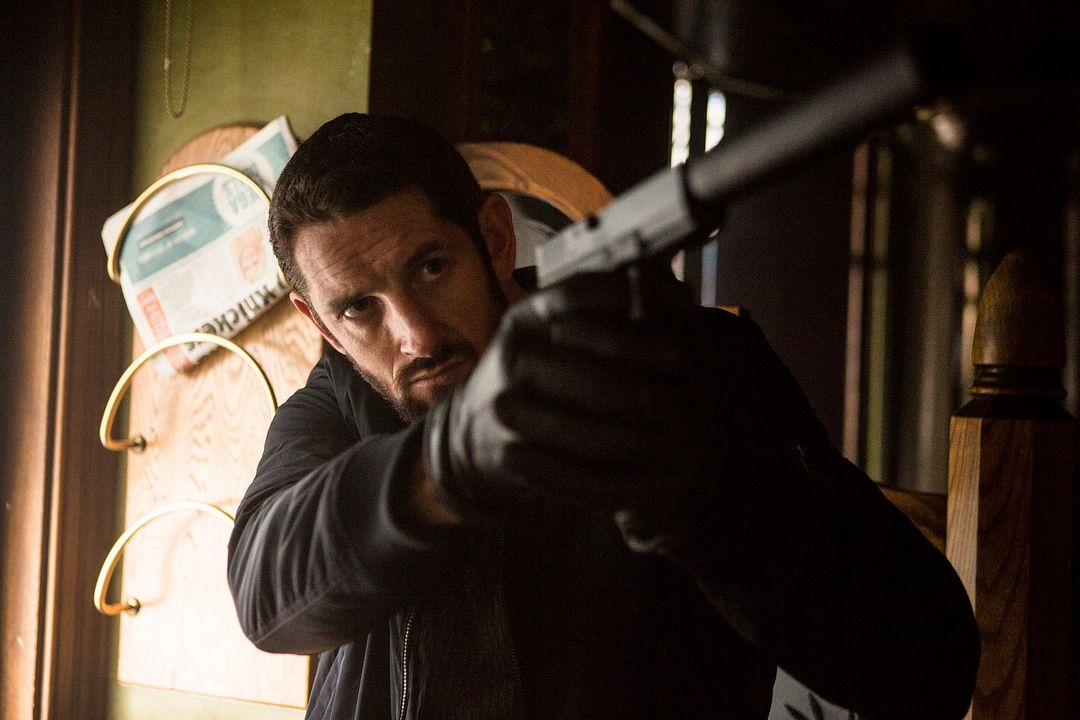 Tetikçiler : Fotoğraf Stuart G. Bennett