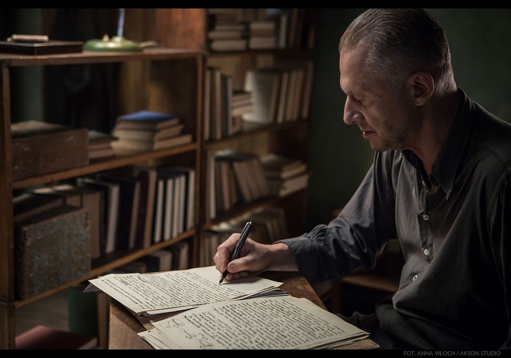 Ardıl Görüntü : Fotoğraf Bogusław Linda