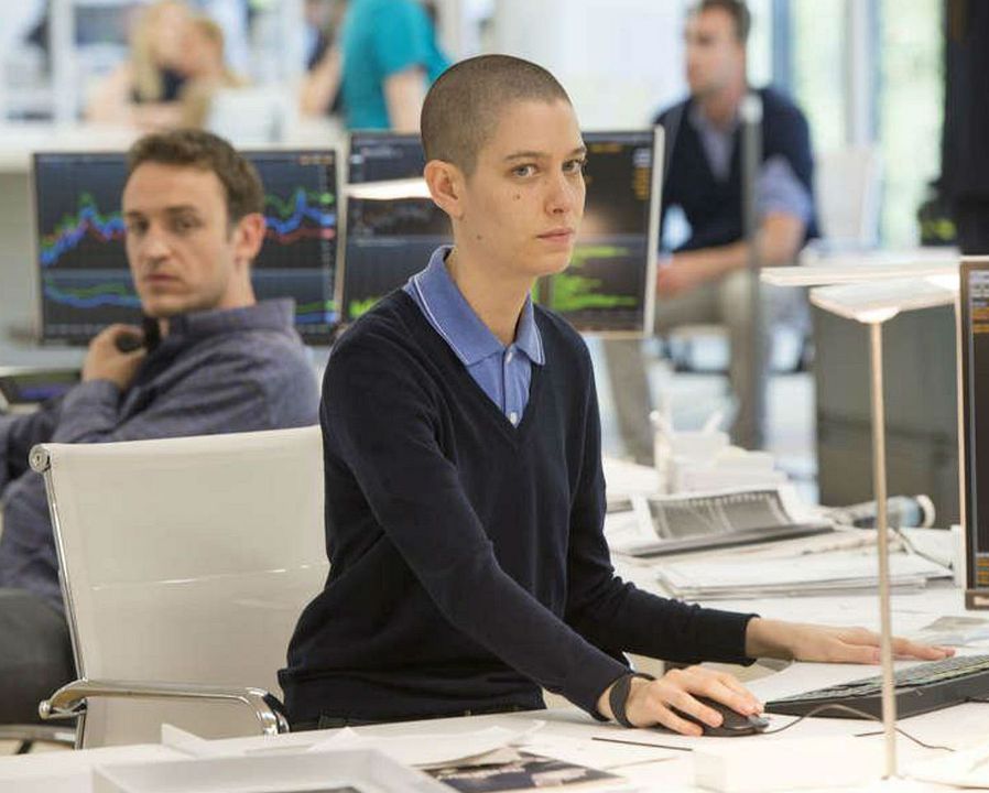 Fotoğraf Asia Kate Dillon