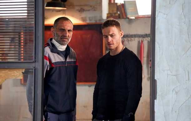 Bu Şehir Arkandan Gelecek : Fotoğraf