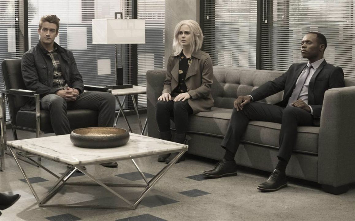 Fotoğraf Robert Buckley, Rose McIver, Malcolm Goodwin