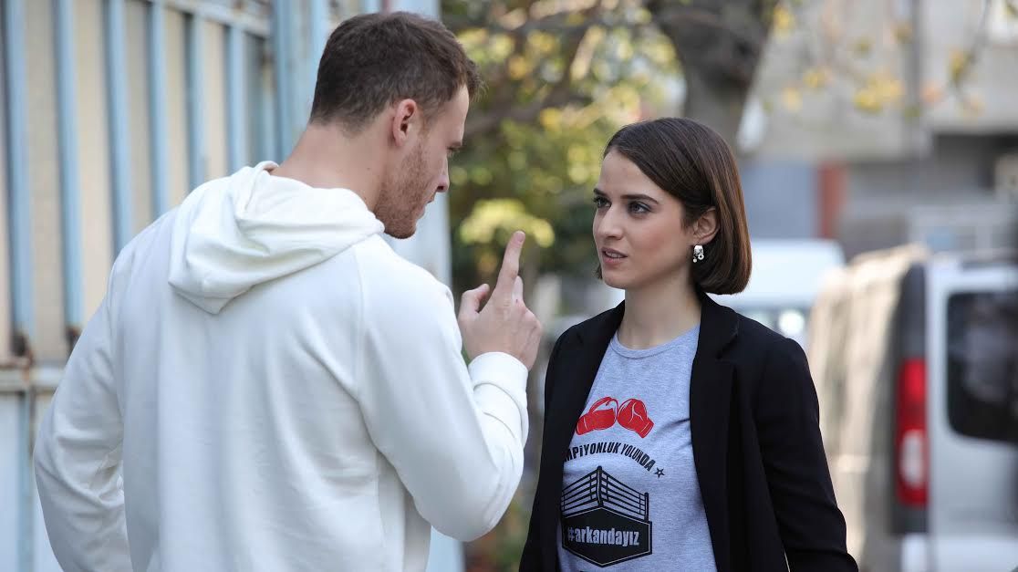 Bu Şehir Arkandan Gelecek : Fotoğraf