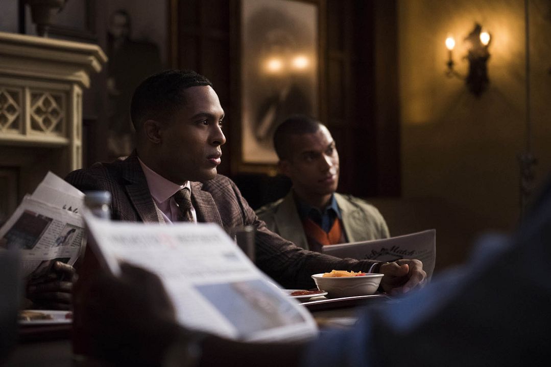 Fotoğraf Brandon P Bell