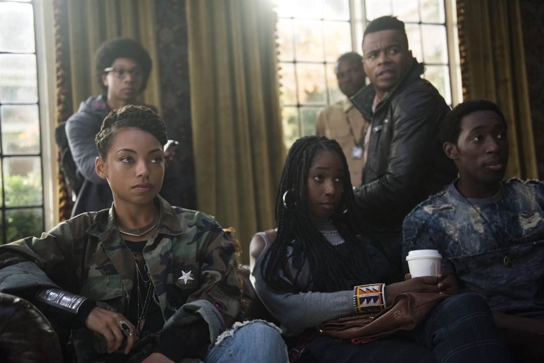 Fotoğraf Marque Richardson, Logan Browning, Ashley Blaine Featherson, Jeremy Tardy, DeRon Horton