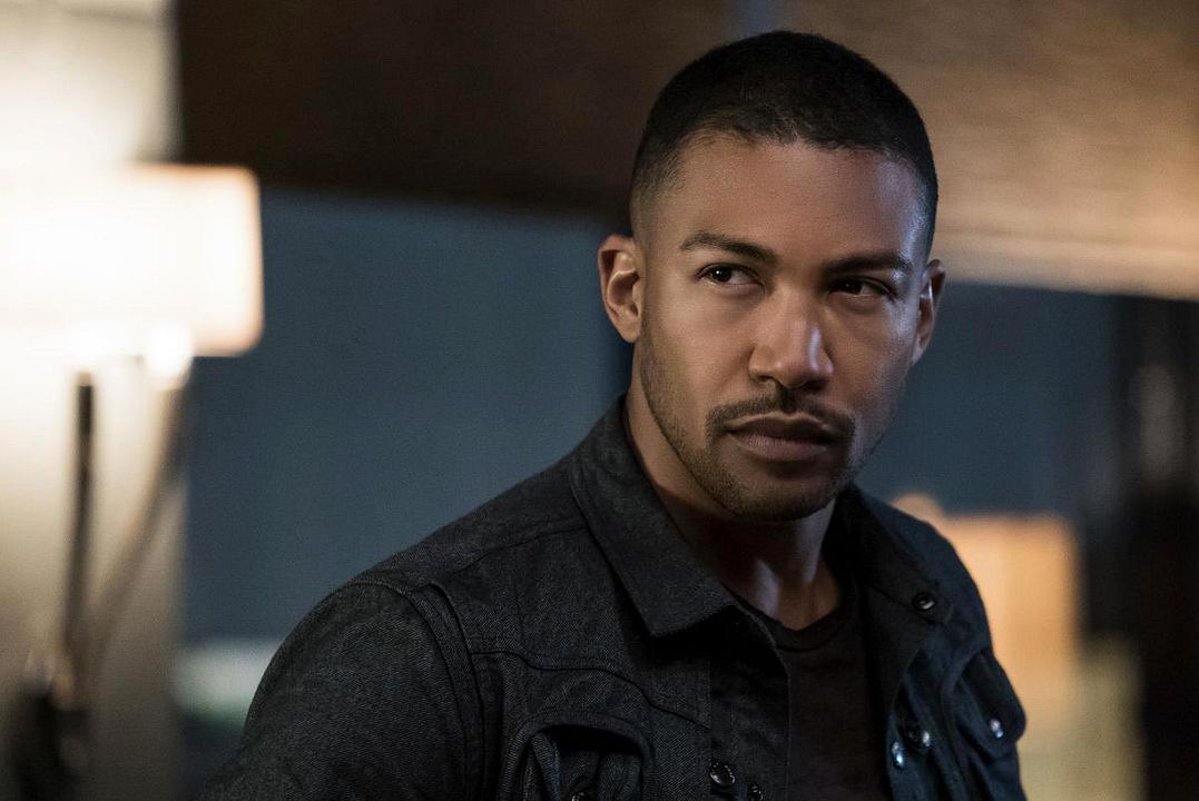 Fotoğraf Charles Michael Davis