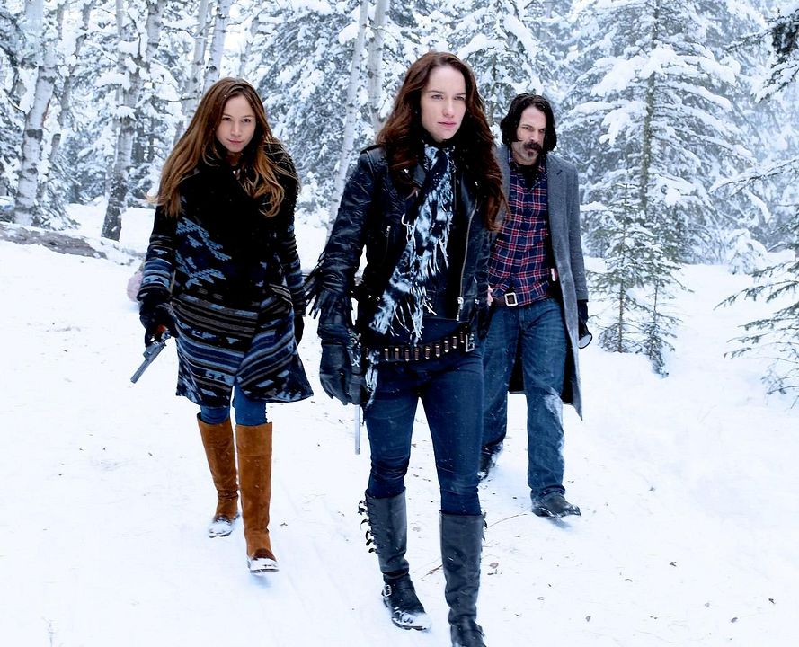 Fotoğraf Dominique Provost-Chalkley, Tim Rozon, Melanie Scrofano