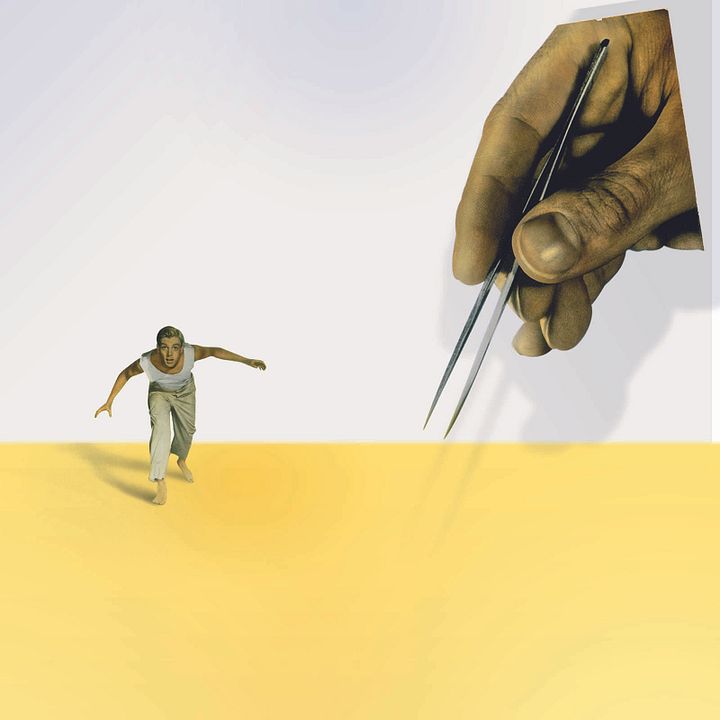 Kendi Kendine Küçülen Adam : Fotoğraf Grant Williams