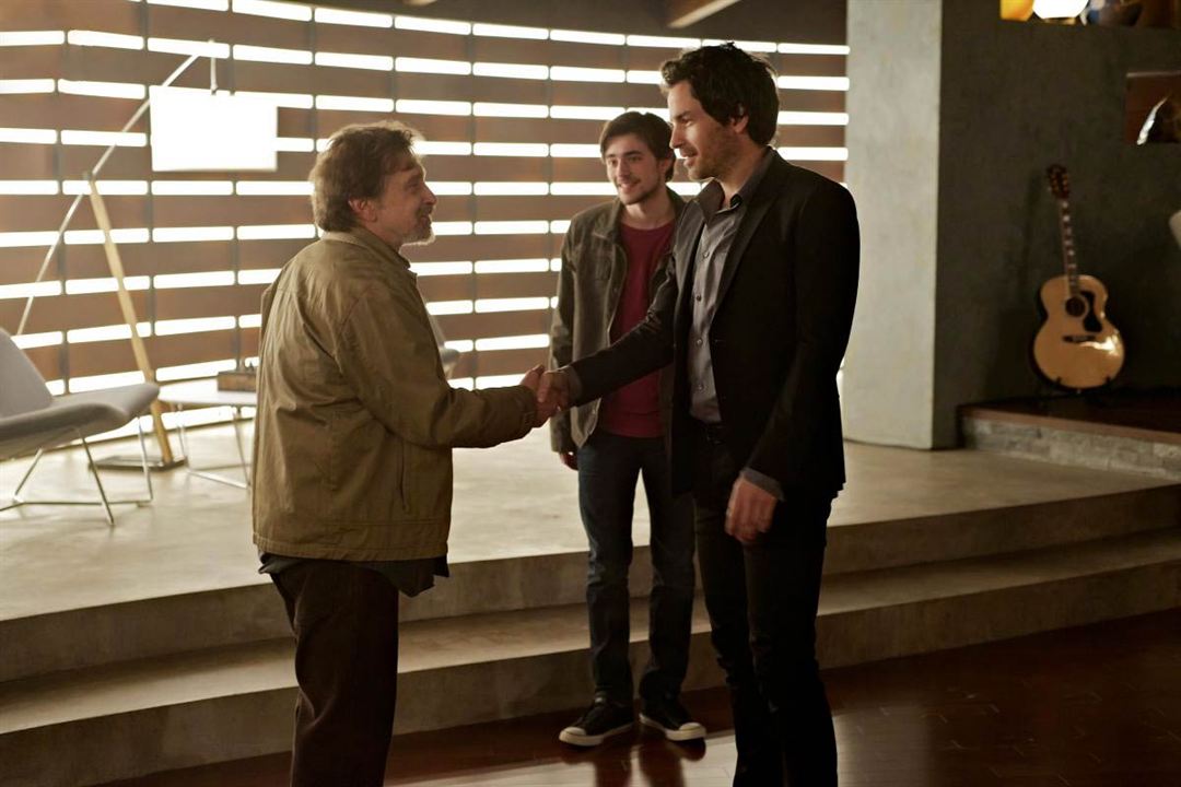 Fotoğraf Dennis Boutsikaris, Santiago Cabrera, Charlie Rowe