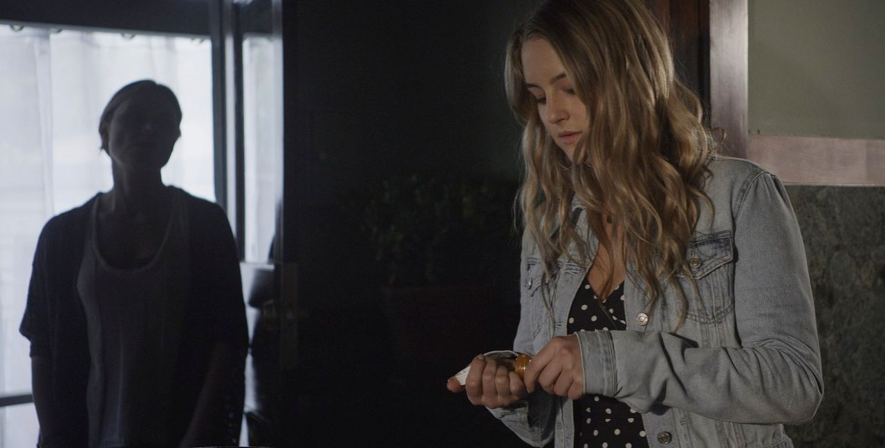 Fotoğraf Hassie Harrison