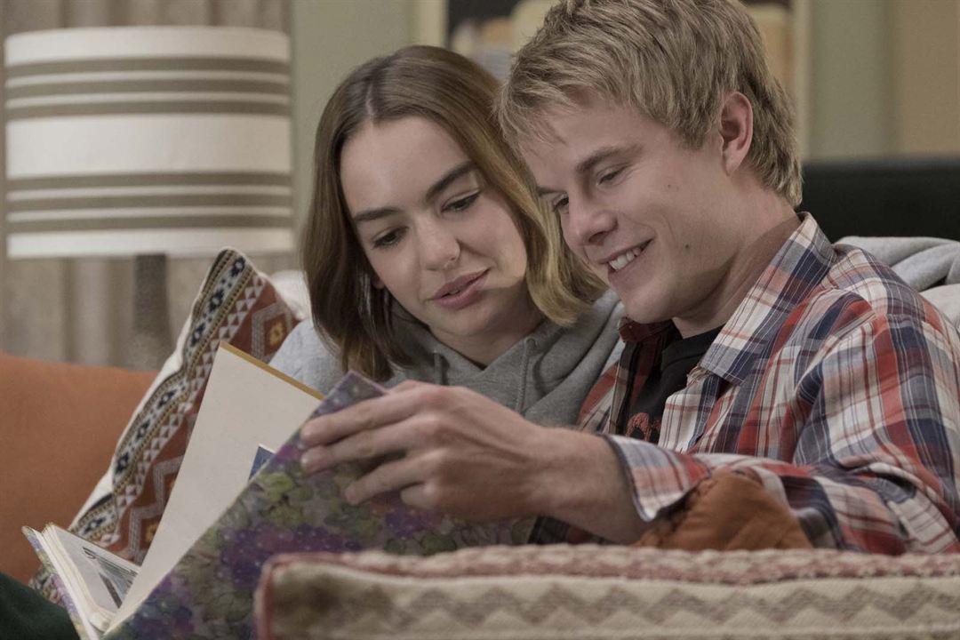 Atypical : Fotoğraf Brigette Lundy-Paine, Graham Rogers