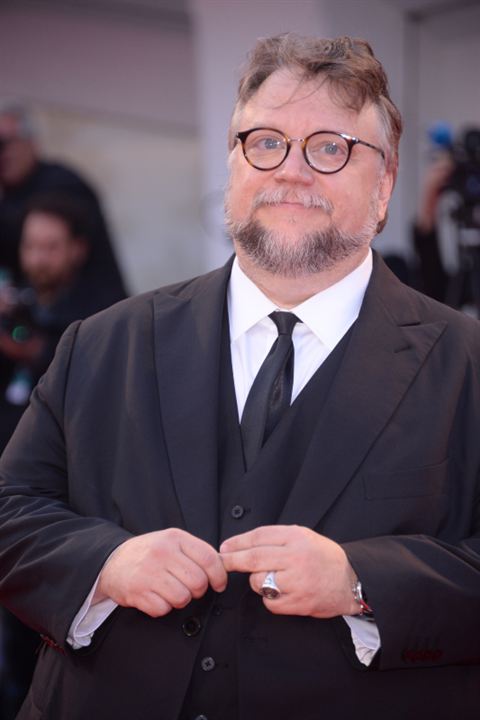 Vignette (magazine) Guillermo del Toro