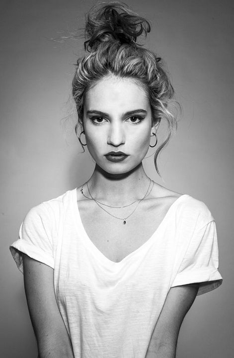 Afiş Lily James