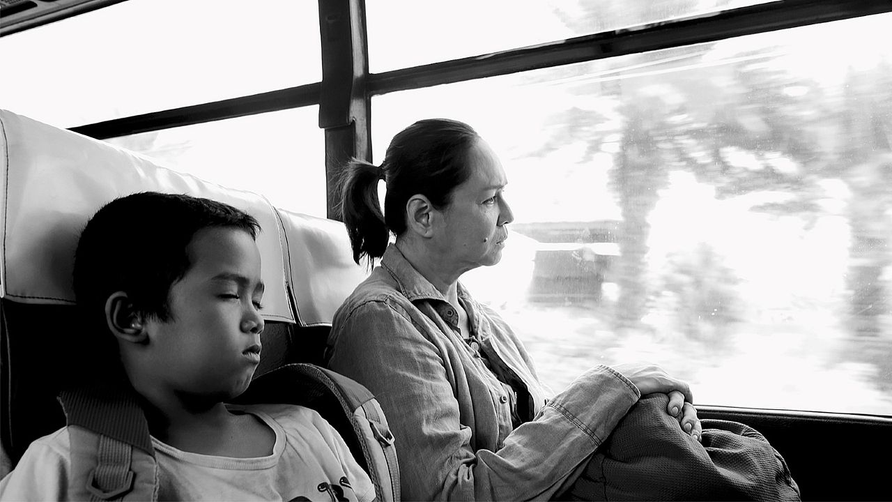Ang Babaeng Humayo : Fotoğraf Charo Santos-Concio