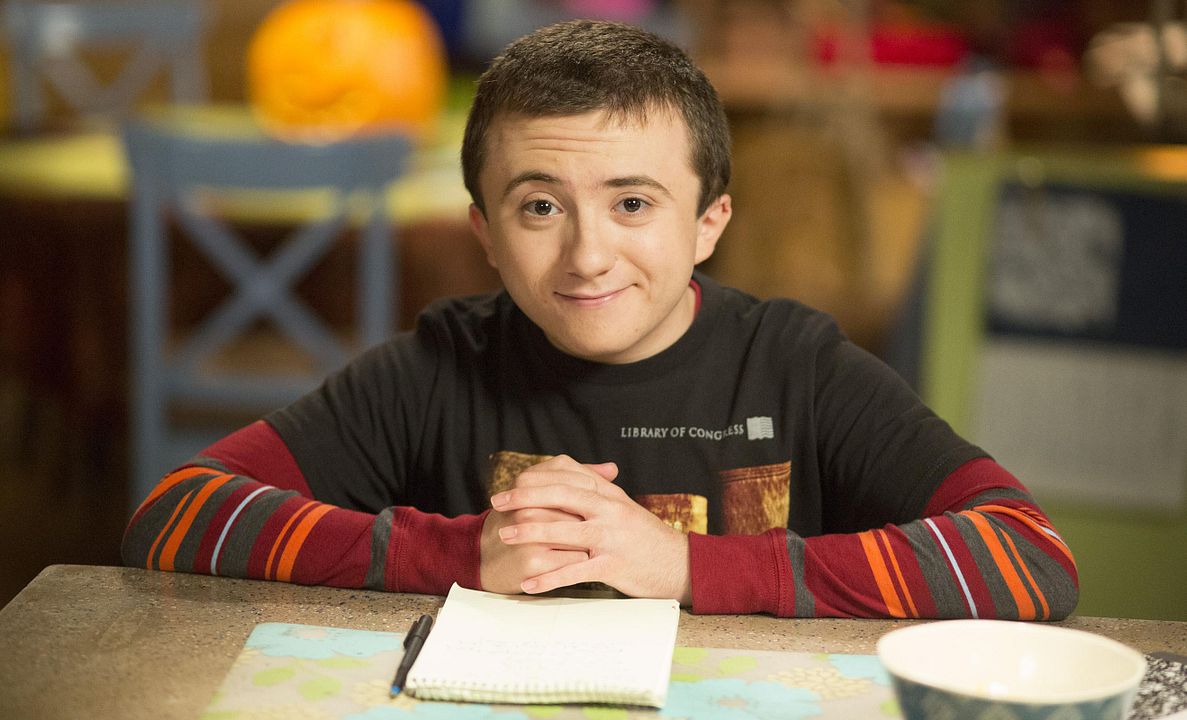Fotoğraf Atticus Shaffer