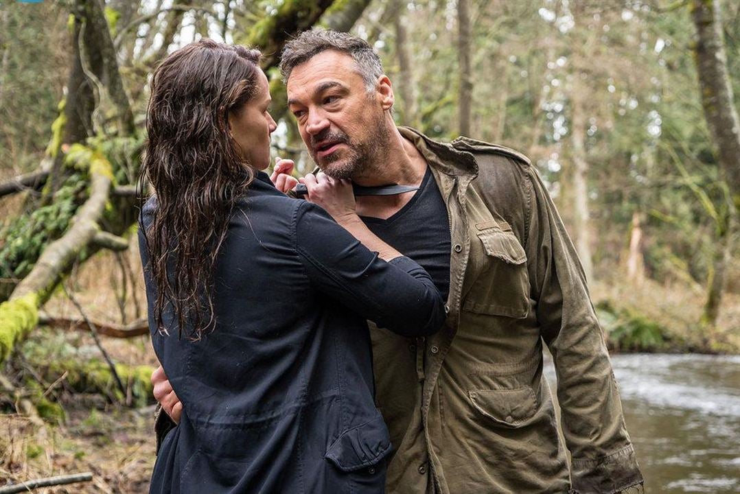 Van Helsing : Fotoğraf Aleks Paunovic, Kelly Overton