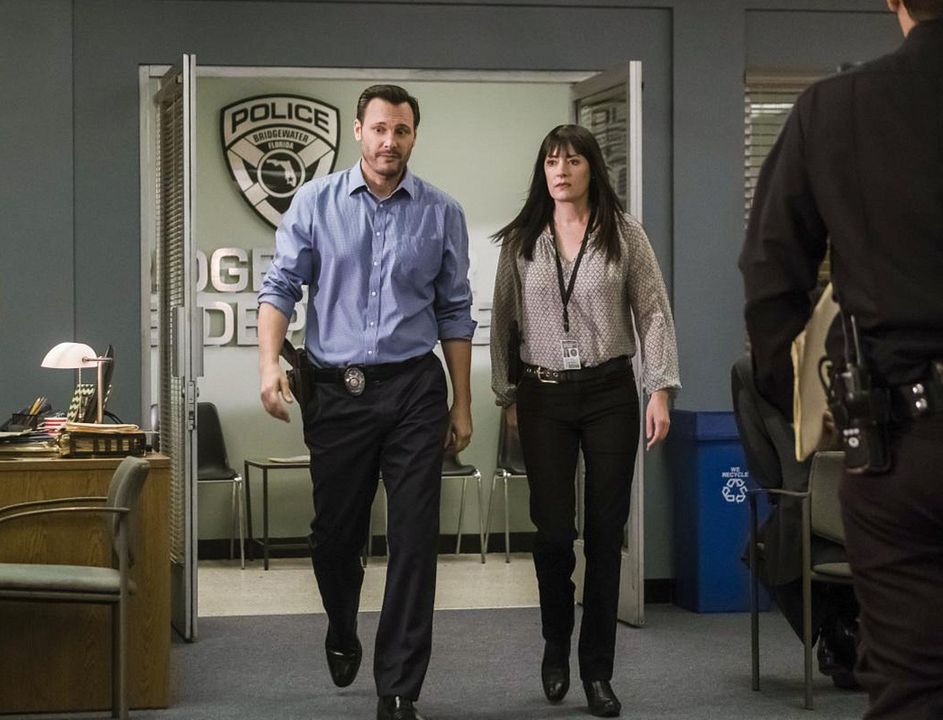 Fotoğraf Mark Gantt, Paget Brewster