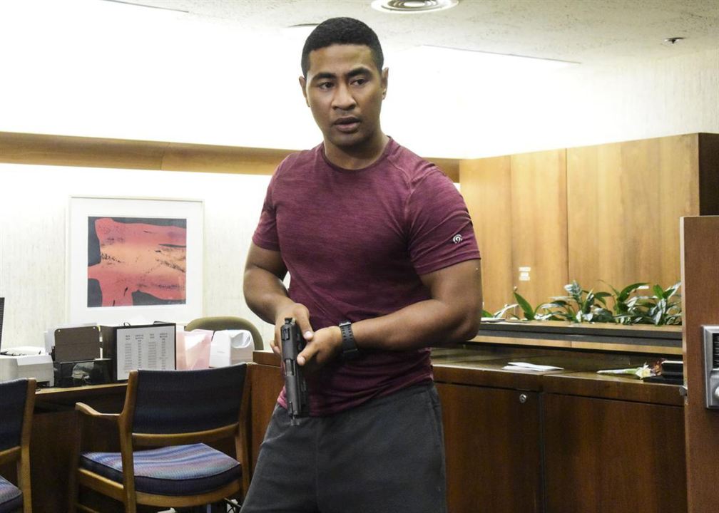 Hawaii Five-0 (2010) : Fotoğraf Beulah Koale