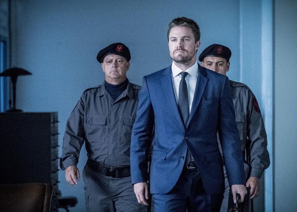 Arrow : Fotoğraf Stephen Amell