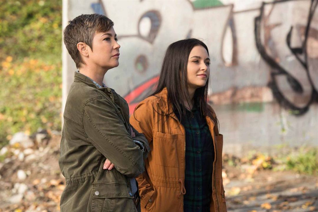 Supernatural : Fotoğraf Kim Rhodes, Katherine Ramdeen