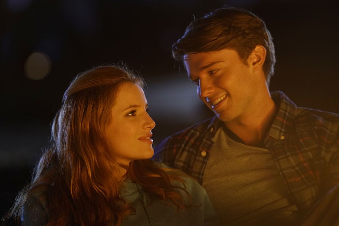 Midnight Sun : Fotoğraf Bella Thorne, Patrick Schwarzenegger