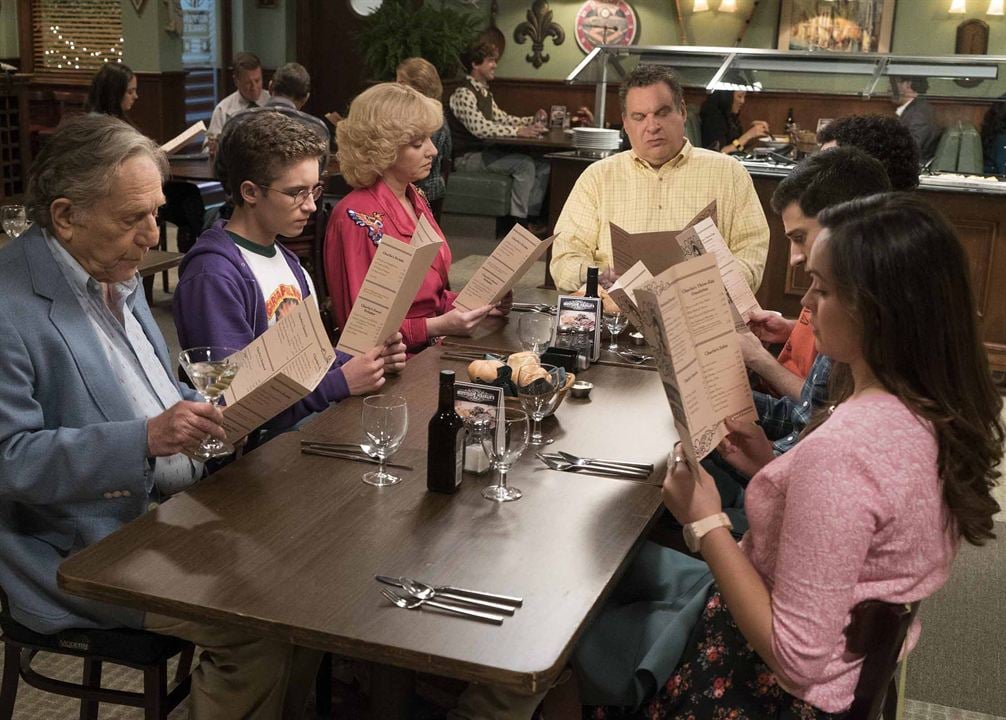 The Goldbergs : Fotoğraf Sam Lerner, George Segal, Jeff Garlin, Hayley Orrantia, Wendi McLendon-Covey, Sean Giambrone