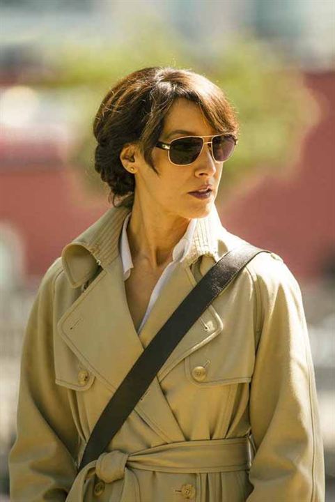 Taken (2017) : Fotoğraf Jennifer Beals