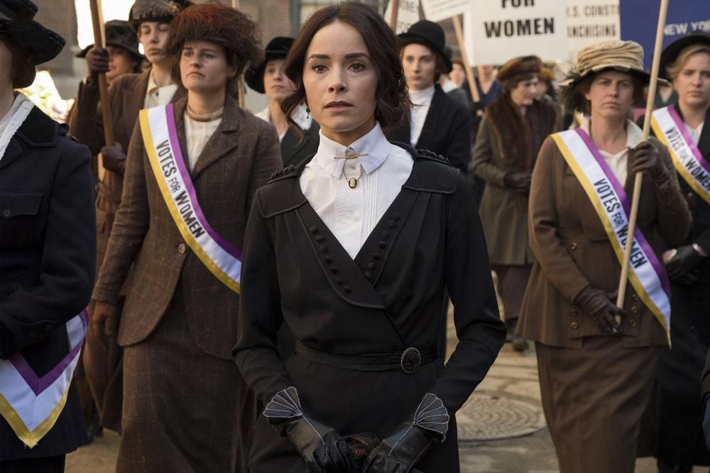 Timeless : Fotoğraf Abigail Spencer