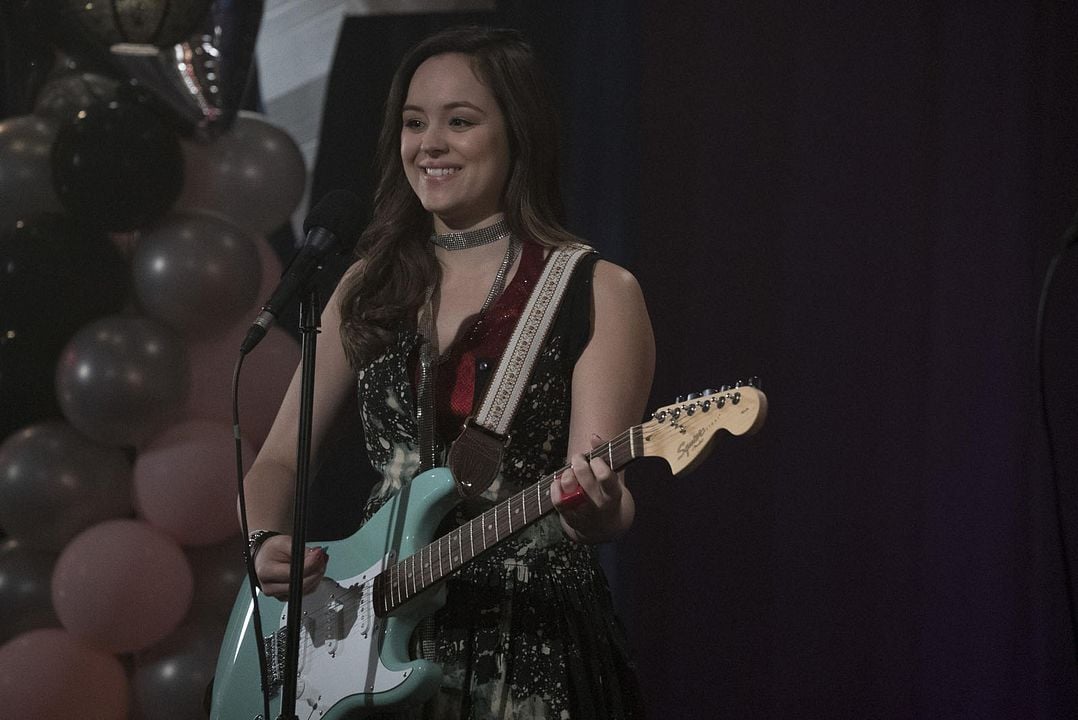 The Goldbergs : Fotoğraf Hayley Orrantia