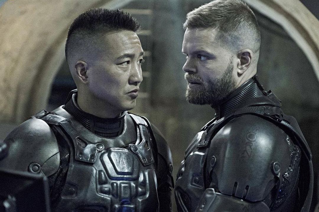 The Expanse : Fotoğraf Wes Chatham, Terry Chen