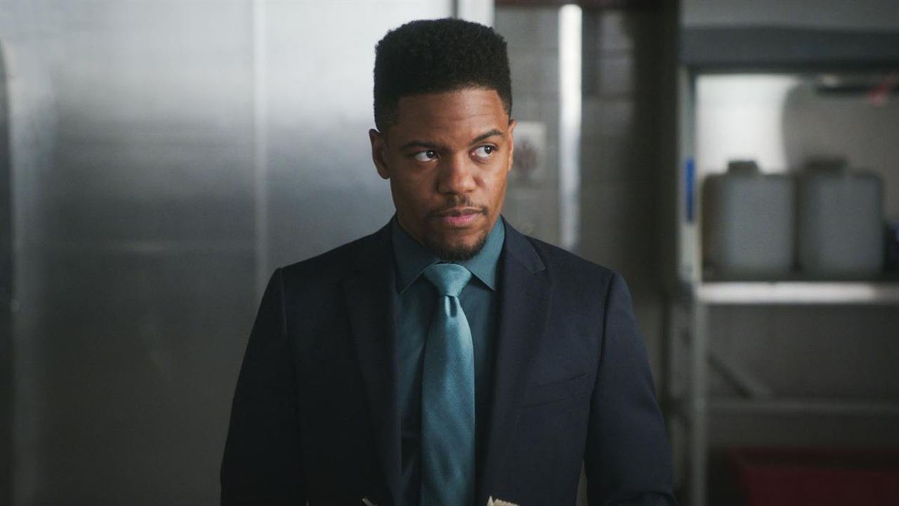 Elementary : Fotoğraf Jon Michael Hill, Jon Michael Hill