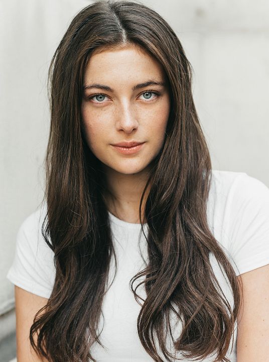 Afiş Millie Brady