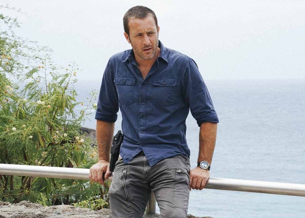 Fotoğraf Alex O'Loughlin