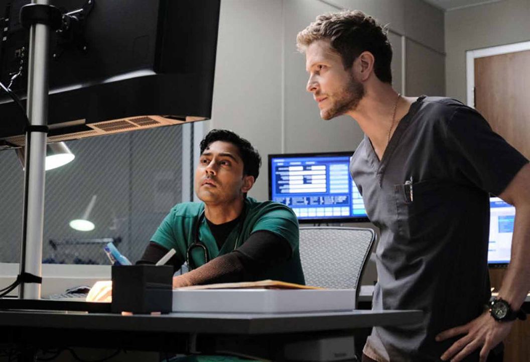 Fotoğraf Manish Dayal, Matt Czuchry