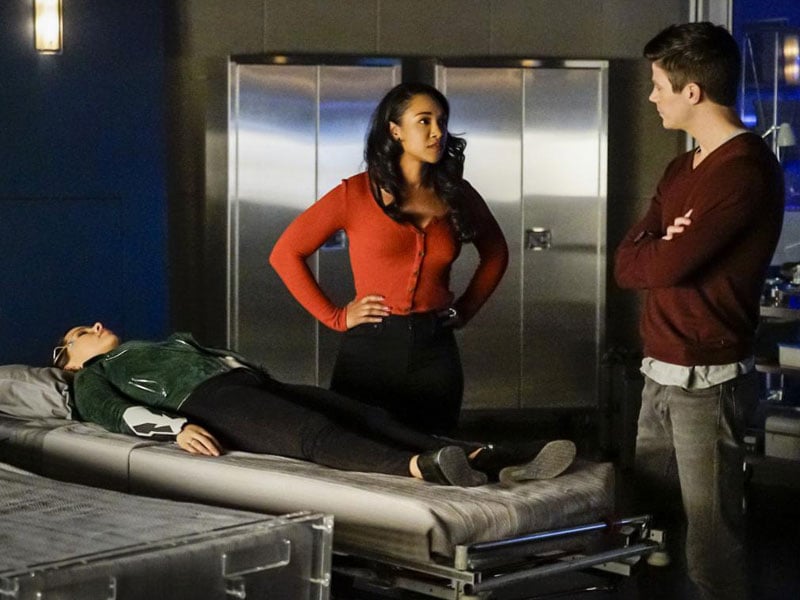 Fotoğraf Jessica Parker Kennedy, Candice Patton, Grant Gustin