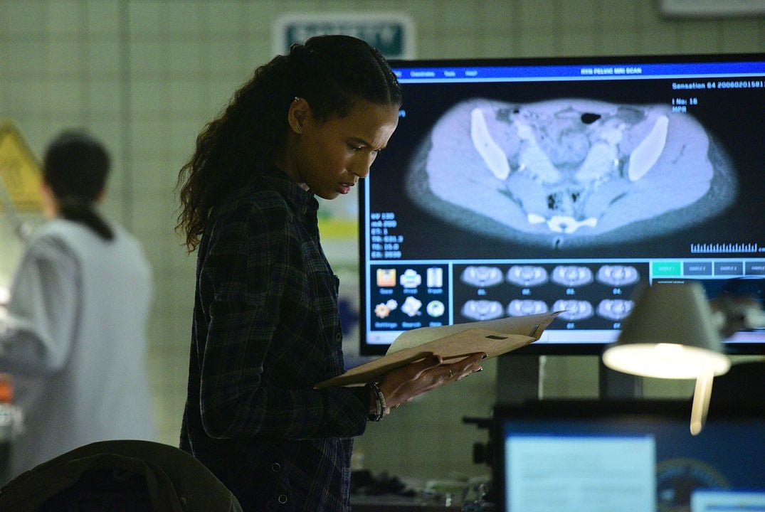 Fotoğraf Fola Evans-Akingbola