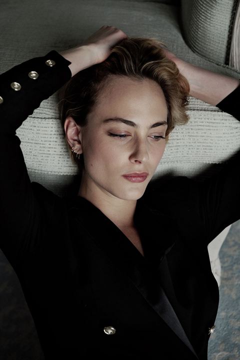 Vignette (magazine) Nora Arnezeder