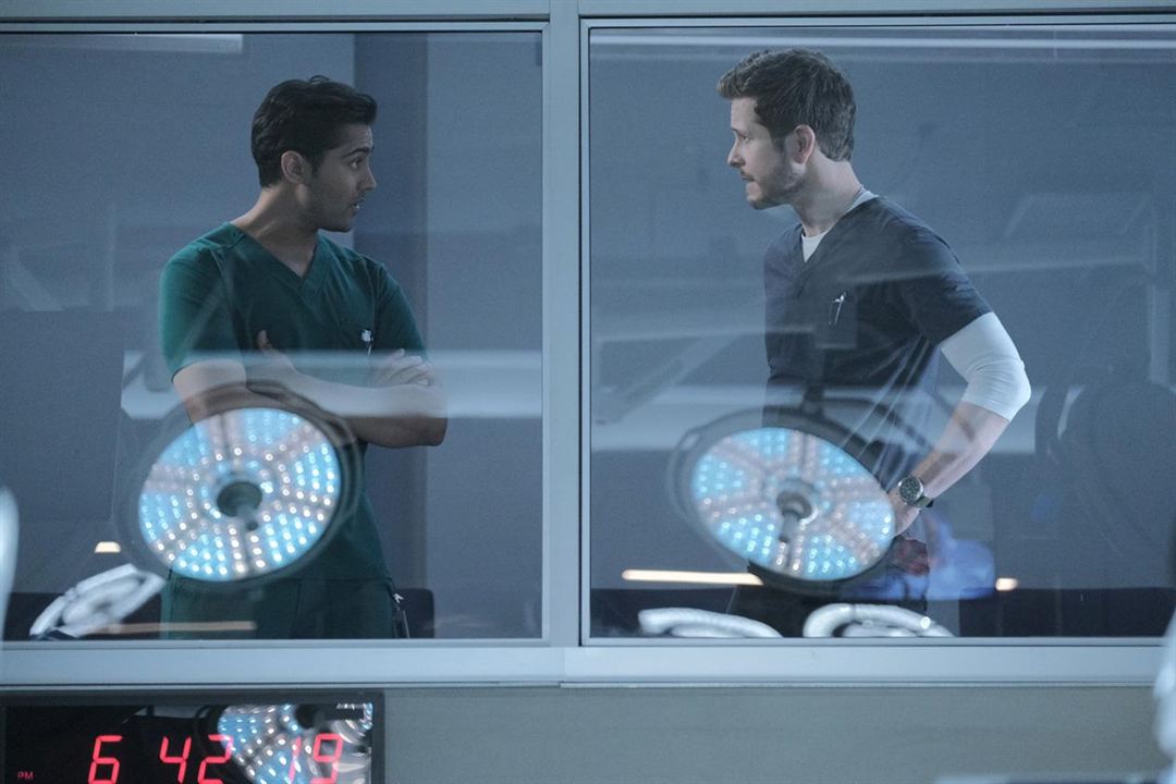 Fotoğraf Matt Czuchry, Manish Dayal