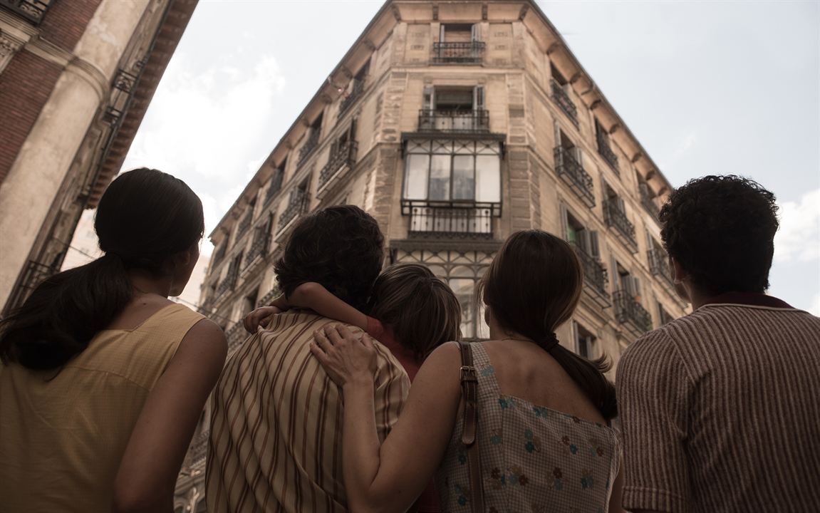 Malasaña 32 : Fotoğraf Iván Marcos, Sergio Castellanos, Begoña Vargas