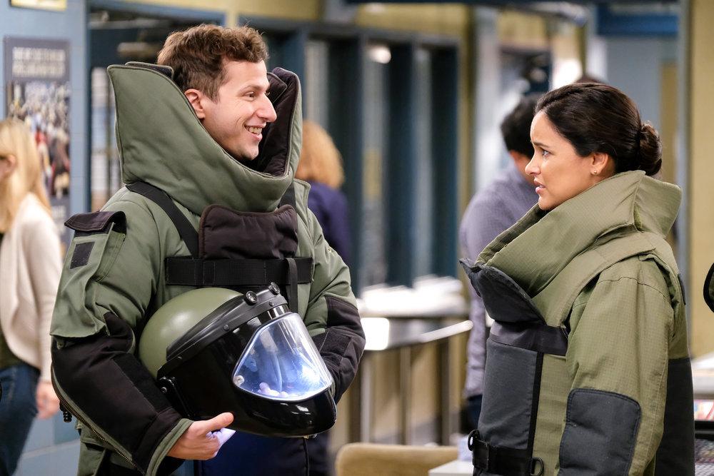 Fotoğraf Andy Samberg, Melissa Fumero