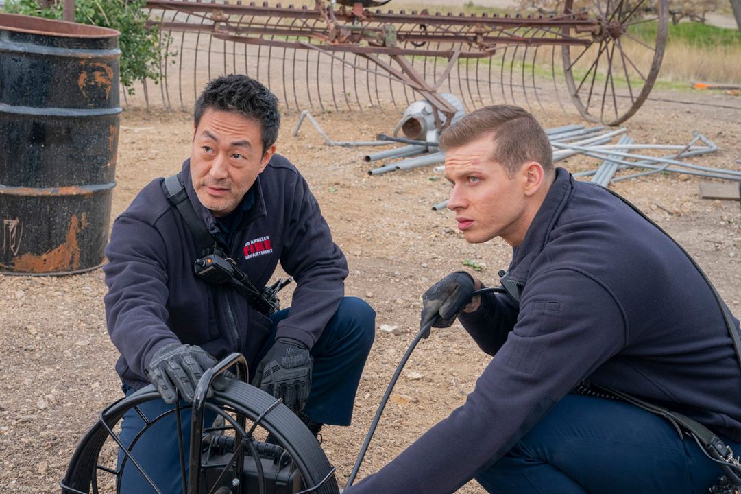 Fotoğraf Kenneth Choi, Oliver Stark