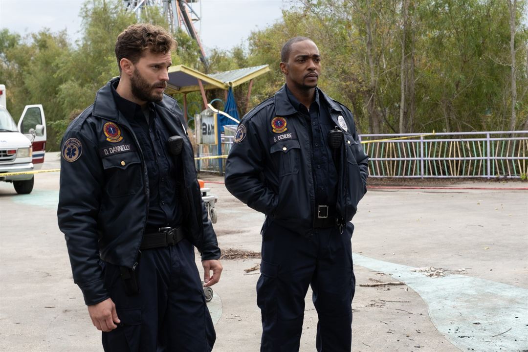 Senkronik : Fotoğraf Jamie Dornan, Anthony Mackie