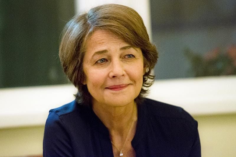 Dexter : Fotoğraf Charlotte Rampling