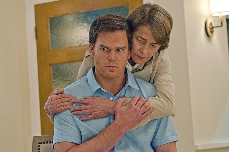 Dexter : Fotoğraf Charlotte Rampling, Michael C. Hall