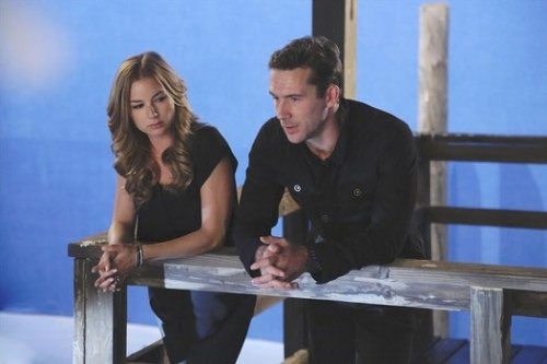 Fotoğraf Barry Sloane, Emily VanCamp