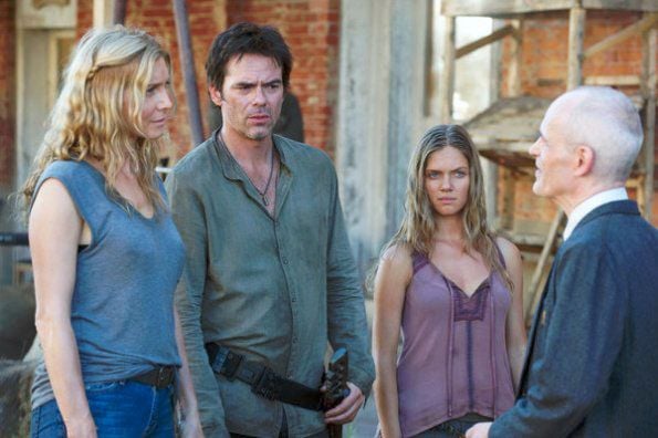 Fotoğraf Billy Burke, Tracy Spiridakos, Elizabeth Mitchell