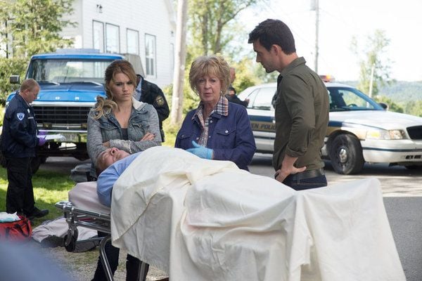 Fotoğraf Lucas Bryant, Emily Rose, Jayne Eastwood