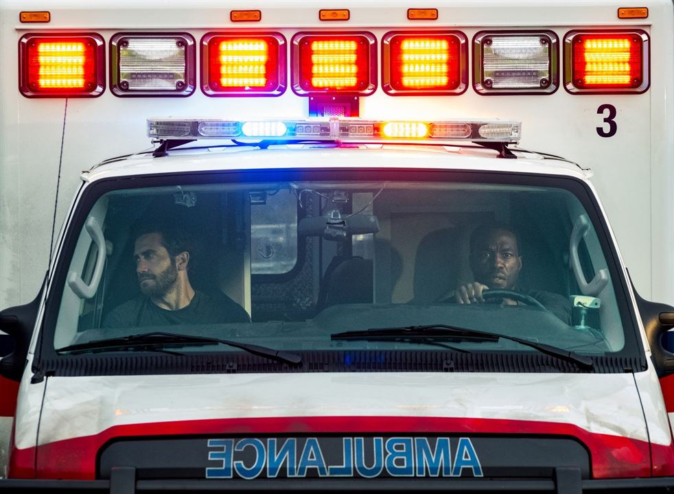 Ambulans : Fotoğraf Jake Gyllenhaal, Yahya Abdul-Mateen II