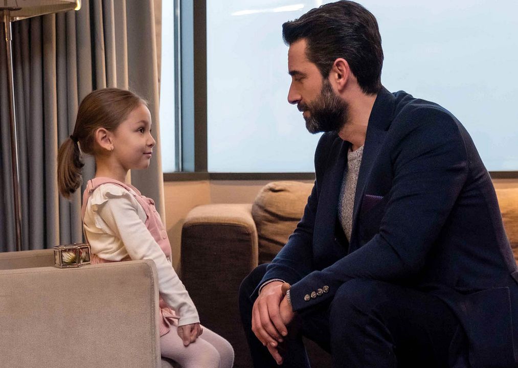 Fotoğraf Erol Gedik, Gece Işık Demirel